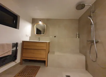 Rénovation de salle de bains à Montfort L'Amaury, Trappes et dans les Yvelines (78) - Aménagements et Rénovation Mimmo